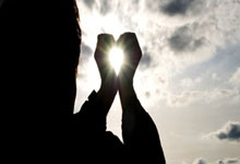 中国男篮在比赛中火力全开,赵睿和胡金秋表现抢眼,狂虐日本队!.